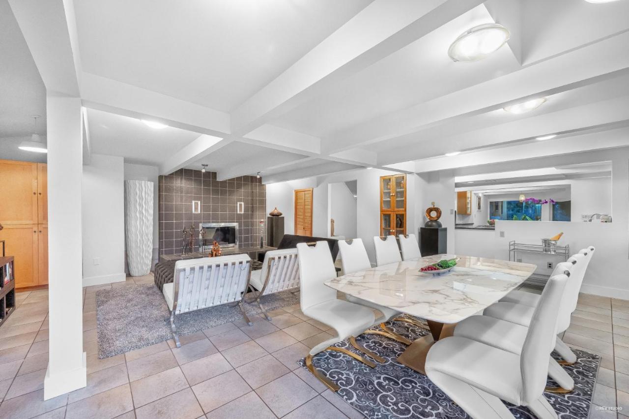 נורת וונקובר Seymour Private Bedroom, Ensuite Bathroom With Shared Pool, Hot Tub With Views מראה חיצוני תמונה