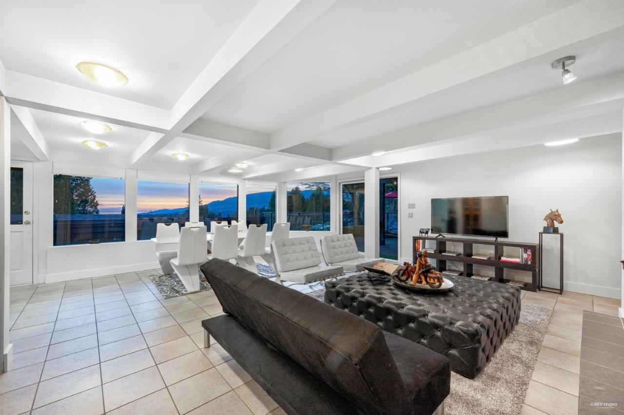 נורת וונקובר Seymour Private Bedroom, Ensuite Bathroom With Shared Pool, Hot Tub With Views מראה חיצוני תמונה
