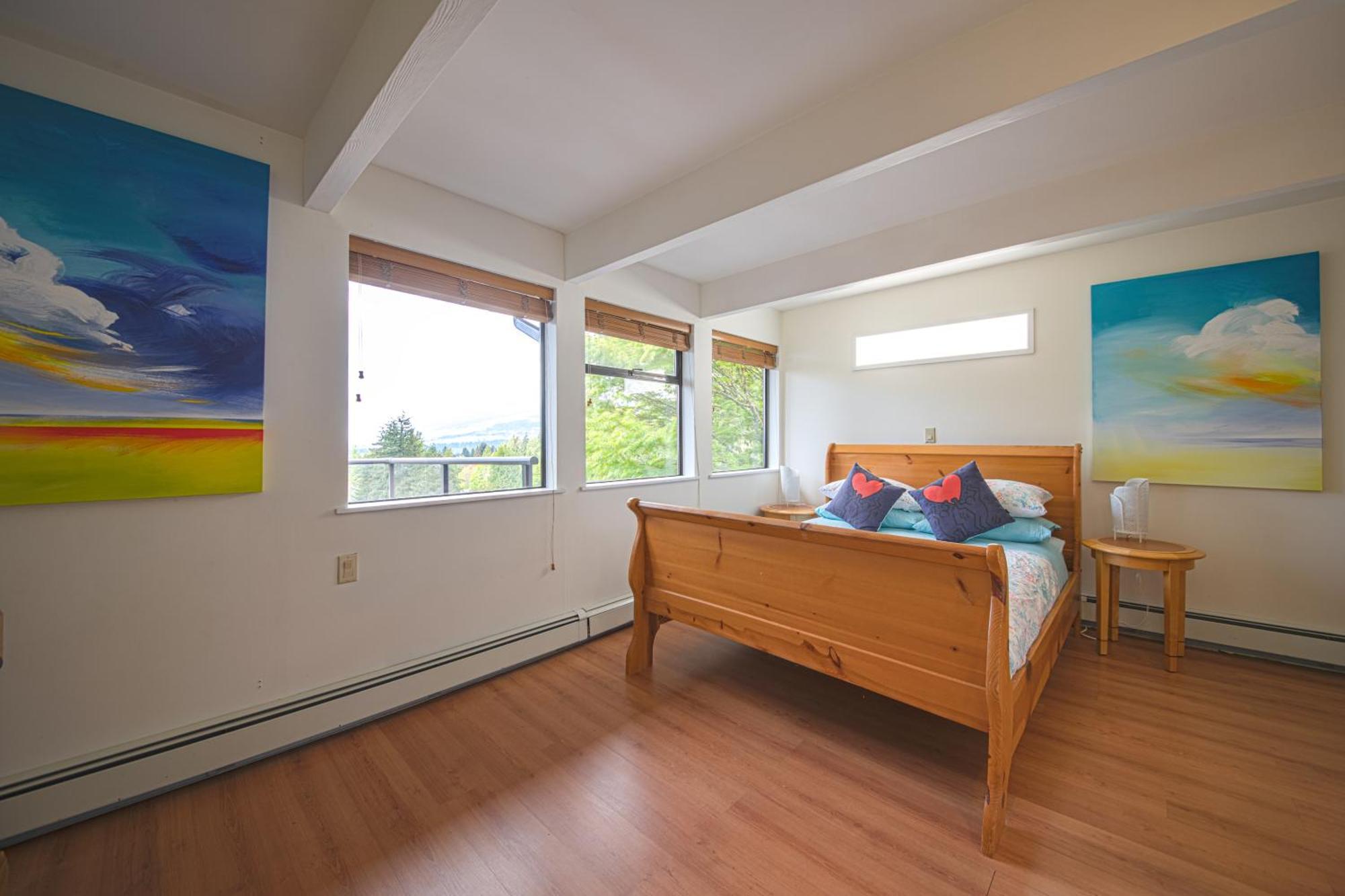 נורת וונקובר Seymour Private Bedroom, Ensuite Bathroom With Shared Pool, Hot Tub With Views מראה חיצוני תמונה